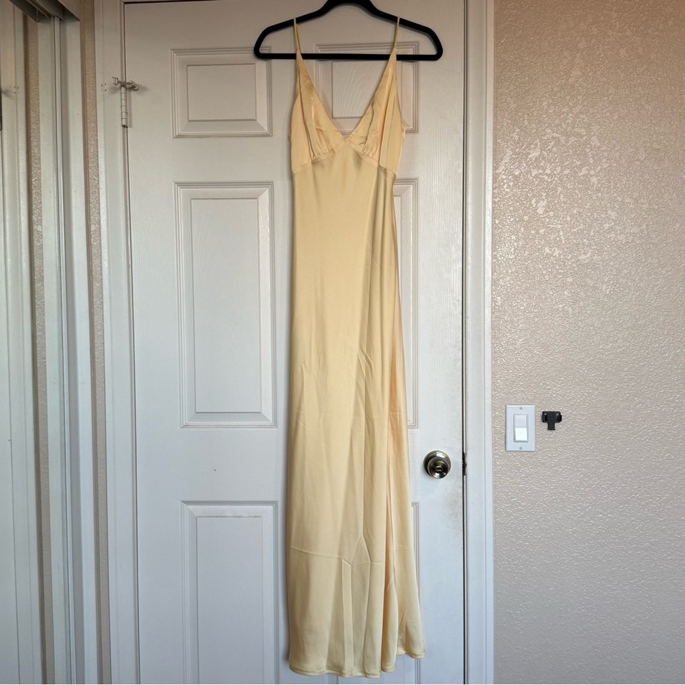 Billy J Boutique Ziah Maxi Dress in Lemon - Picture 2 of 5